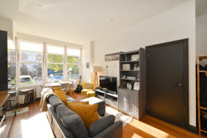 Buxton Gardens, London, W3