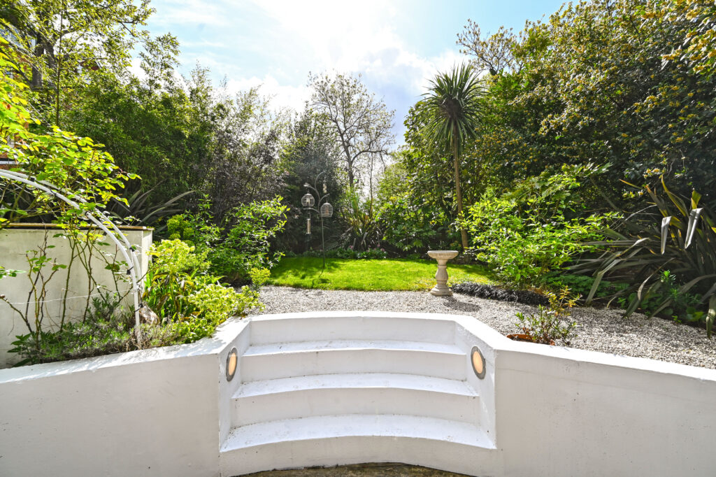 Minster Road, London, NW2