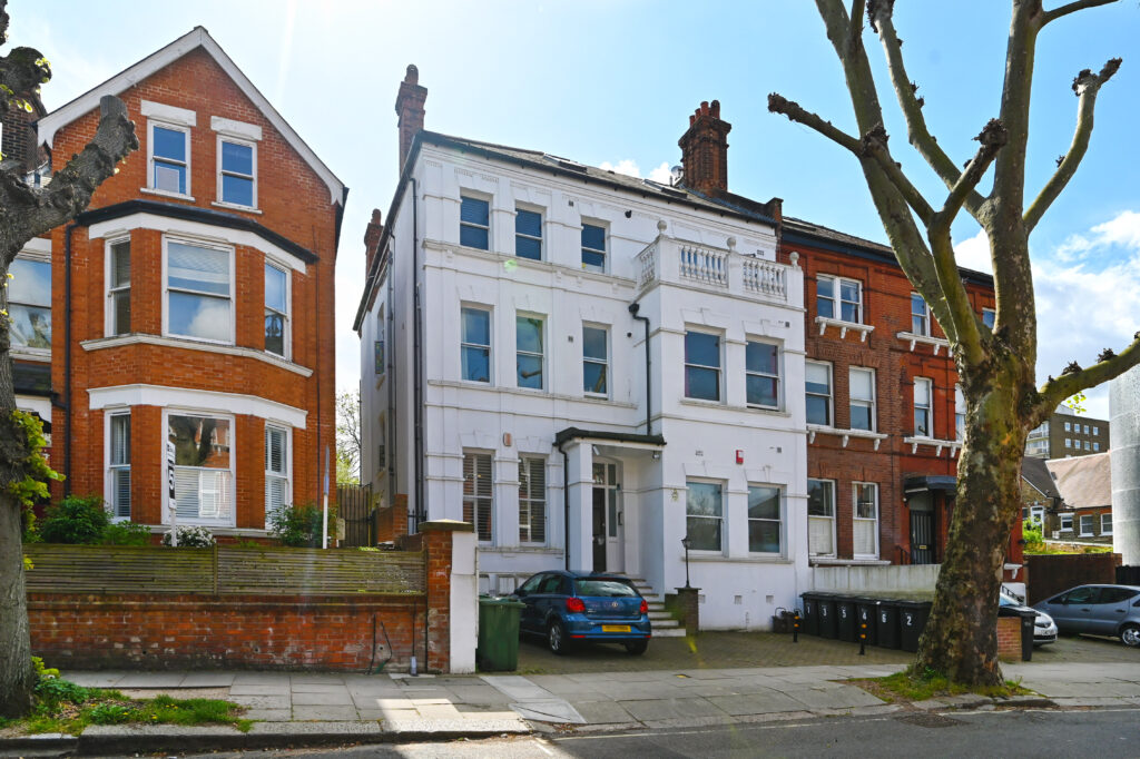 Minster Road, London, NW2