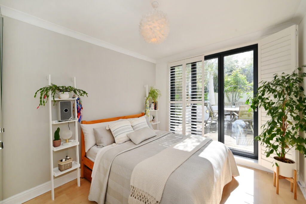 Minster Road, London, NW2