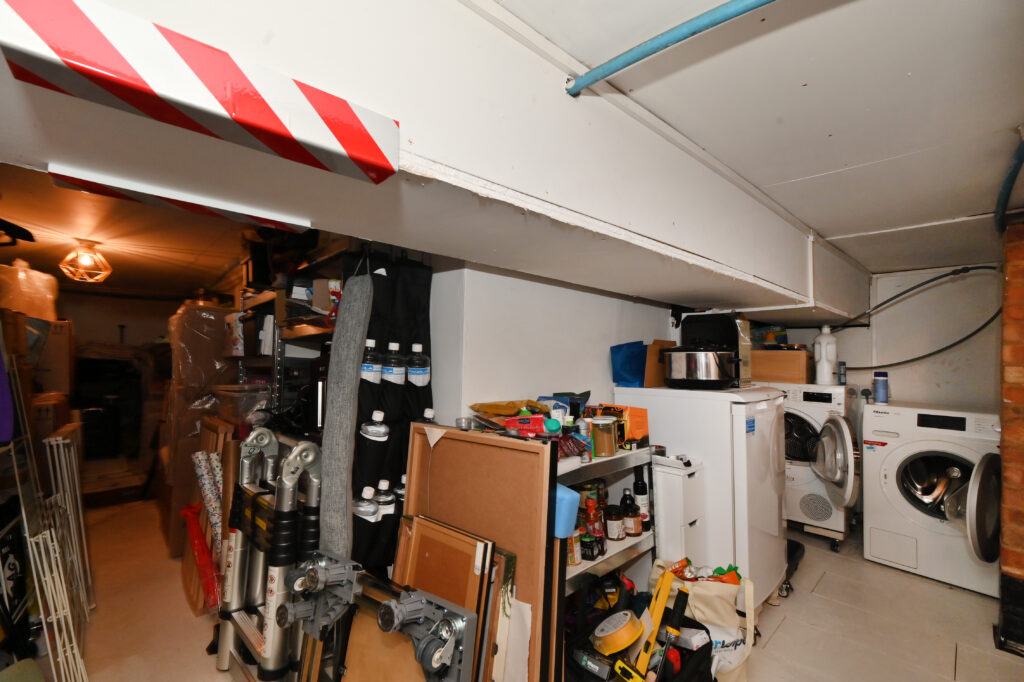 Minster Road, London, NW2