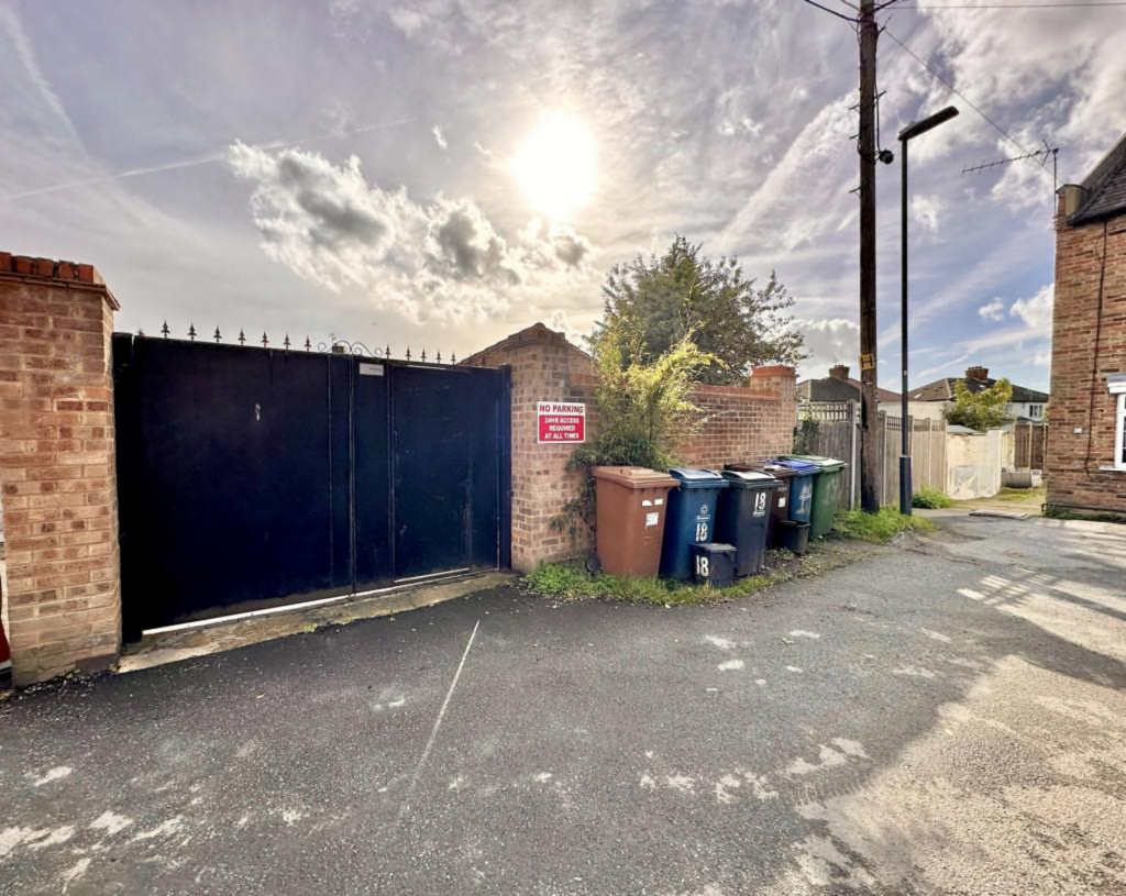 Weighton Road, Harrow, HA3