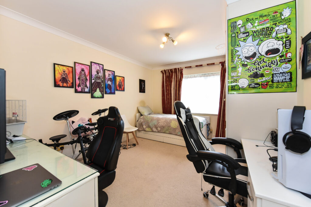 Hanbury Close, London, NW4