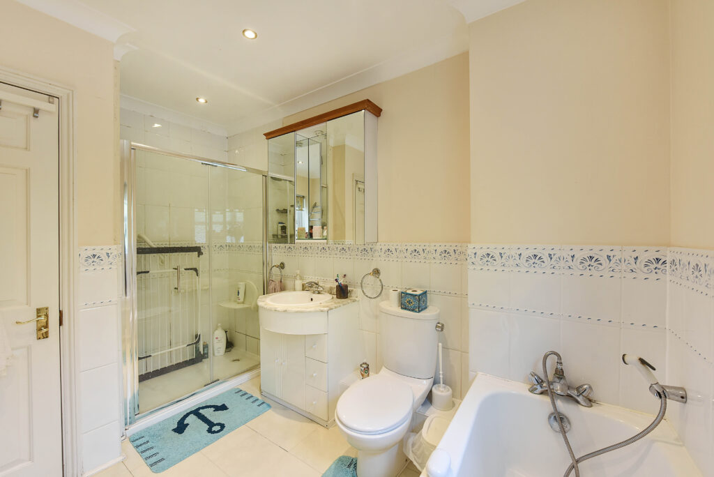 Hanbury Close, London, NW4