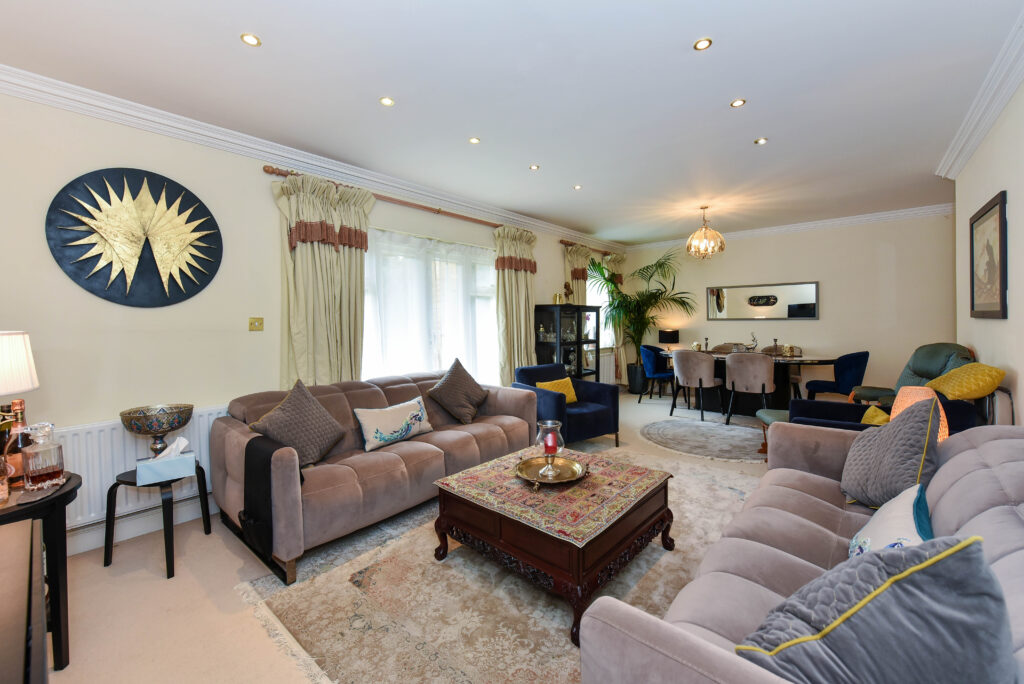 Hanbury Close, London, NW4