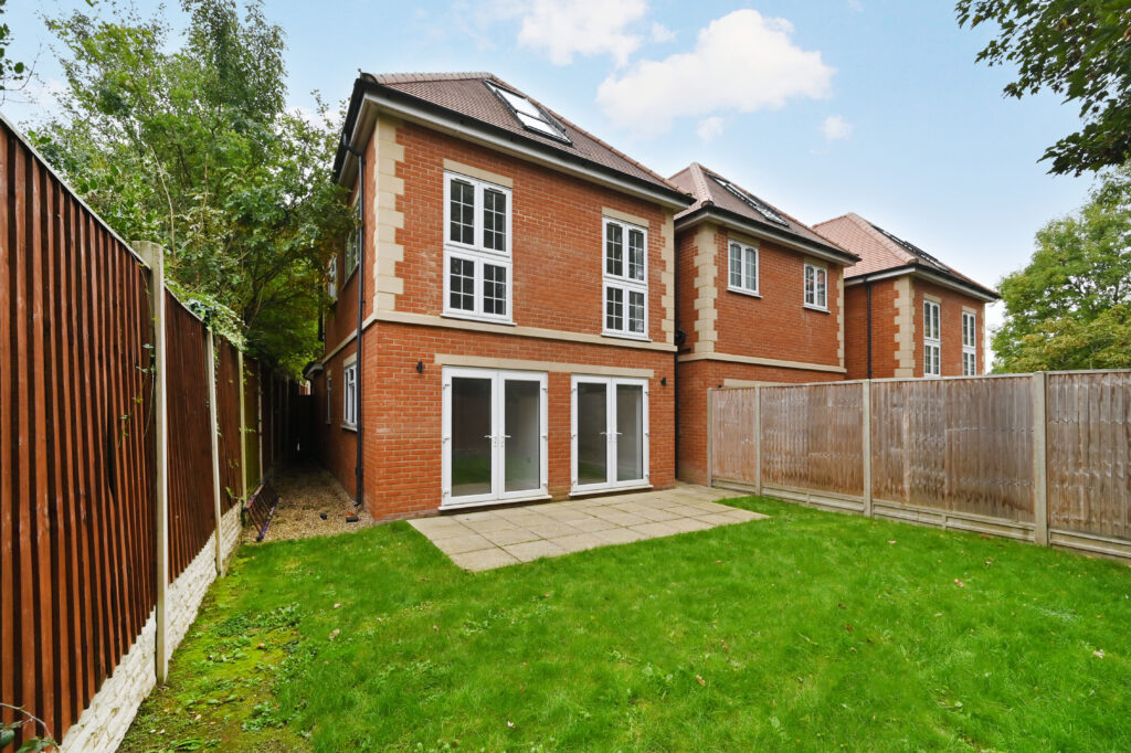 Maxwelton Close (C), London, NW7
