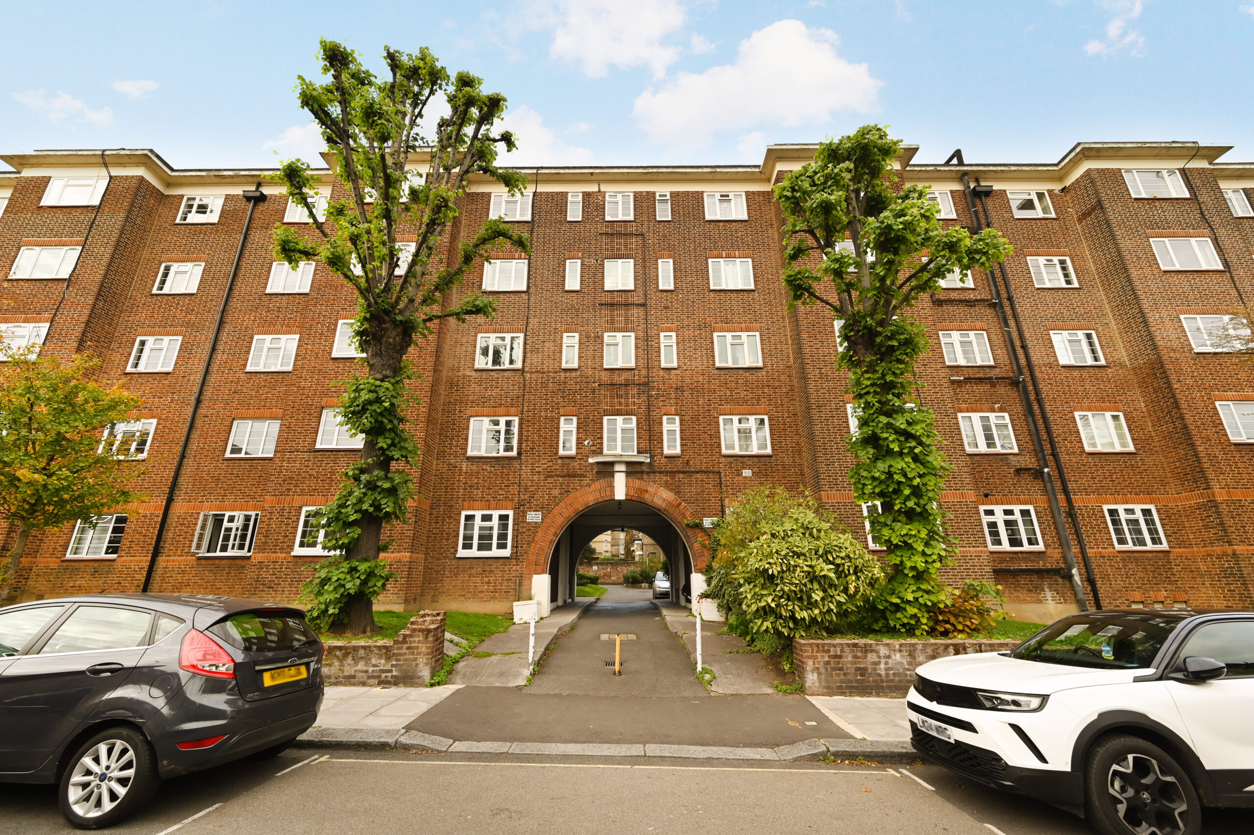 West End Lane, LONDON, NW6 2NB