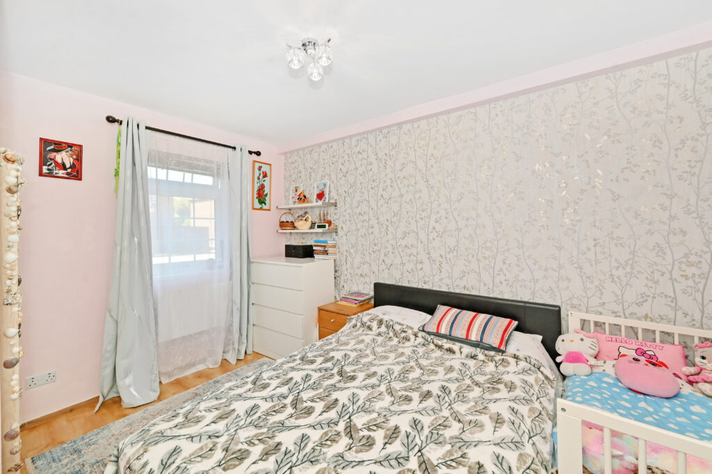 Elsinore Gardens, London, NW2
